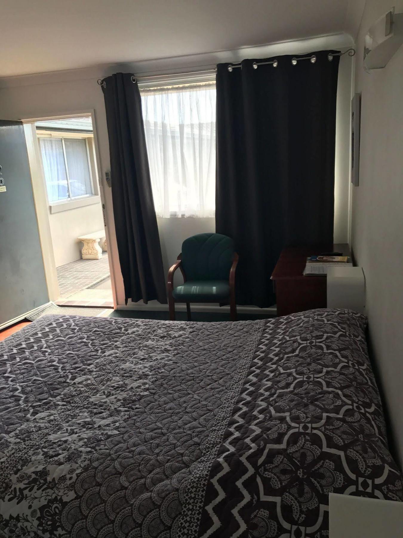 South Tamworth Motor Inn Zewnętrze zdjęcie