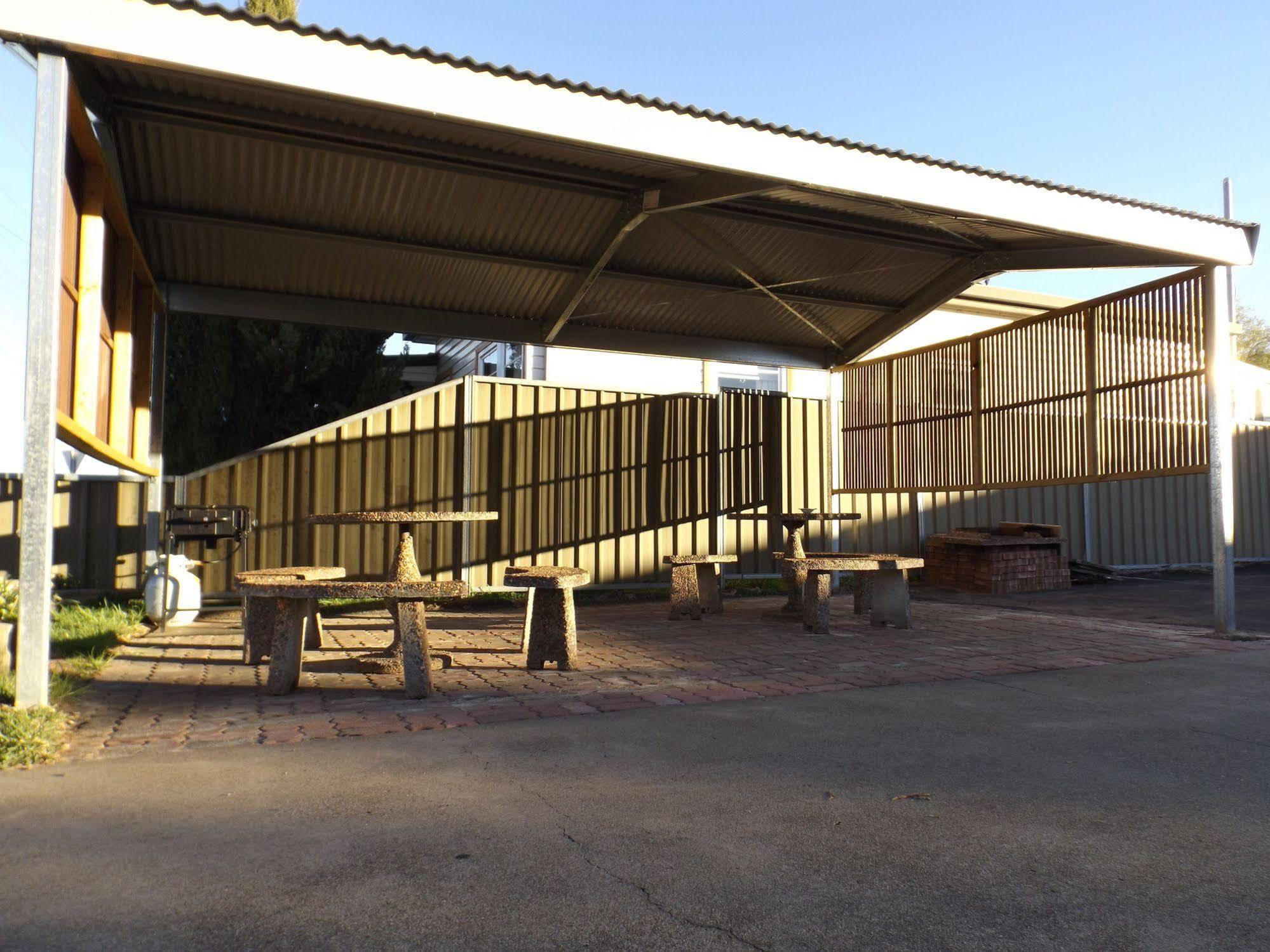 South Tamworth Motor Inn Zewnętrze zdjęcie